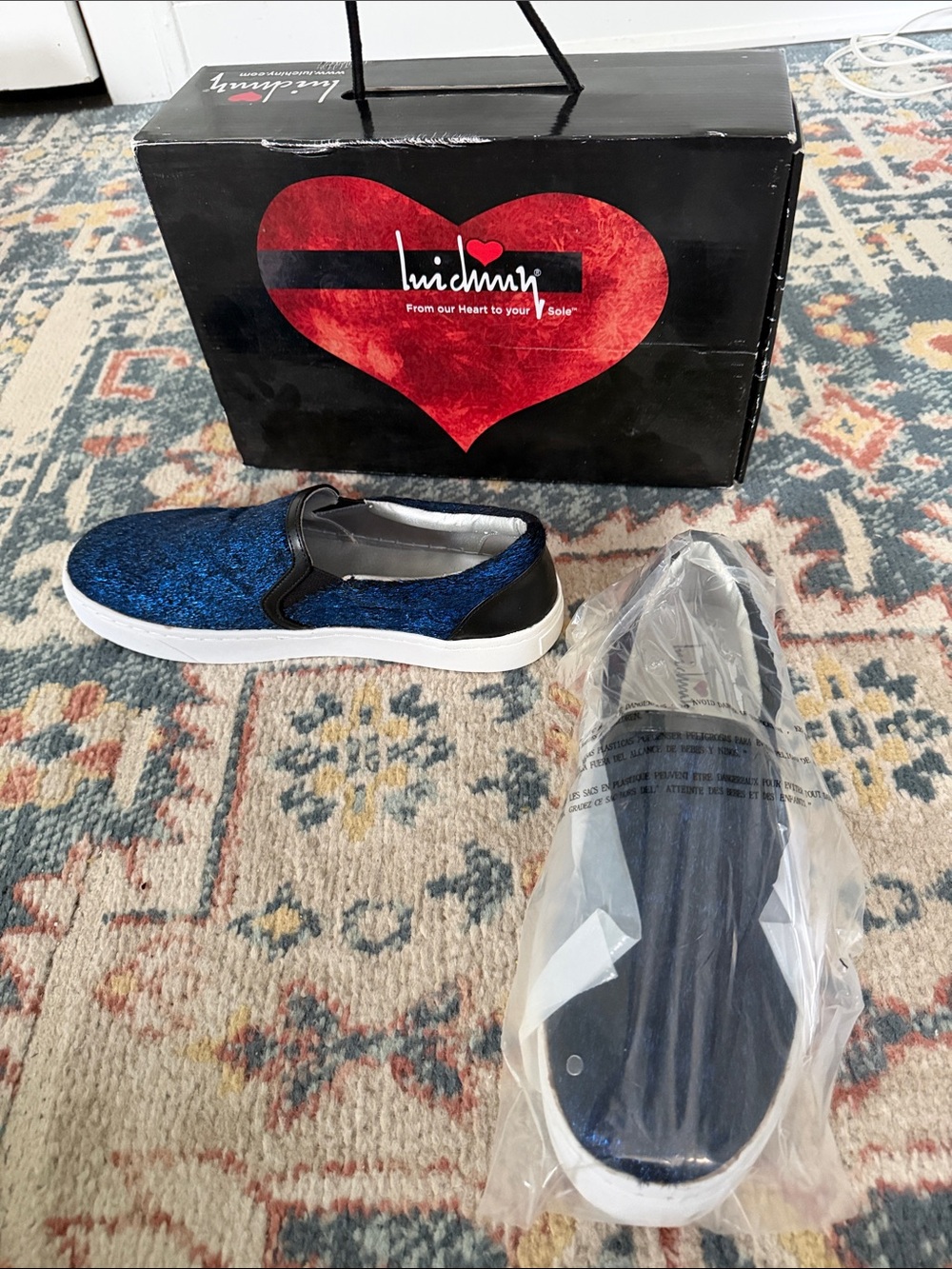 Luichiny Blue Glitter Slip-On Sneakers